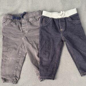 Set of Carter’s brand pants - Size 18months